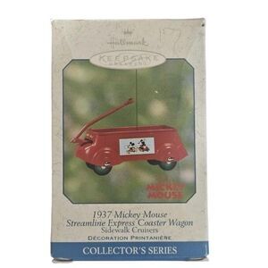 HALLMARK KEEPSAKE CHRISTMAS ORNAMENT IN BOX  1937 MICKEY MOUSE STREAMLINE WAGON